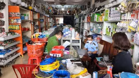 Kinh doanh thiết bị điện tử nhập lậu, một hộ kinh doanh ở Gia Lai bị xử phạt