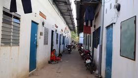 Hà Nội: 215.000 người lao động đã được nhận hỗ trợ tiền thuê nhà