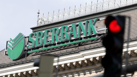 Cổ phiếu Ngân hàng Sberbank của Nga "biến thành giấy" trên sàn chứng khoán London