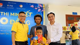 “Siêu thị mini Tết 0 đồng” phát huy trách nhiệm xã hội của doanh nghiệp