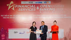 Liberty đạt 3 giải thưởng tại lễ trao giải Dịch vụ Tài chính tiêu biểu trong 2 năm liên tiếp