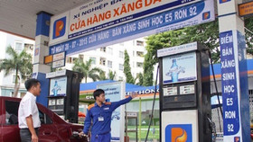 Petrolimex sẽ ngừng bán xăng RON 92 từ năm 2018