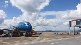 Chuyến bay đầu tiên thí điểm đón khách có “Hộ chiếu vaccine” đã hạ cánh tại sân bay Vân Đồn