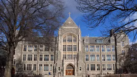 Mỹ: Mẹ chịu án 5 tuần tù giam vì giúp con gian lận trong khoá học online