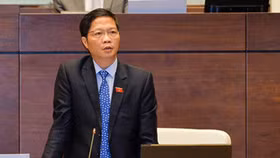 Các Bộ trưởng bắt đầu trả lời chất vấn trước Quốc hội