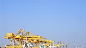 Hải quan không yêu cầu DN phải nộp giấy tờ thu phí cảng Hải Phòng