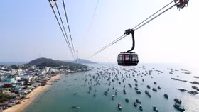 Khám phá vẻ đẹp Nam Phú Quốc từ cáp treo Hòn Thơm