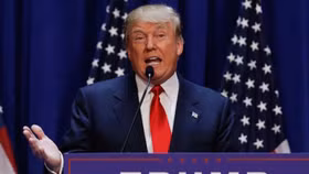 100 ngày của cơn “sóng thần” Donald Trump