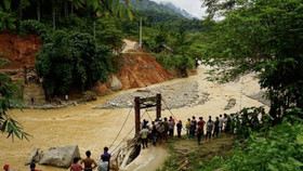 Phìn Ngang tan hoang sau lũ