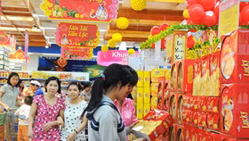 Bình ổn giá hàng hoá Tết, “kìm” tăng giá cước vận tải