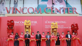 Khai trương Vincom Center Phạm Ngọc Thạch