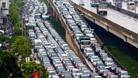 Phó GĐ Sở GTVT Hà Nội đang thách thức kỷ cương phép nước!