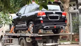 Chuyện gì sau những chiếc xe ôtô là quà biếu?