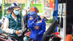 Kỳ điều chỉnh giá xăng dầu 5/10: Khả năng tiếp tục tăng nhẹ
