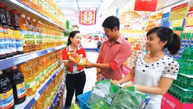 Giảm giá các hàng hóa thiết yếu dịp cuối năm