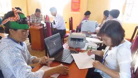 Tạo điều kiện, khuyến khích các tổ chức tài chính vi mô phát triển