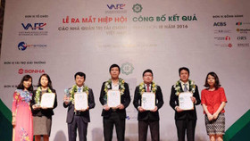 5 DN niêm yết quan hệ nhà đầu tư tốt nhất năm 2016