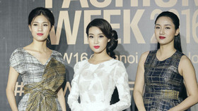 Vietnam International Fashion Week ngày cuối: Dàn mỹ nhân, ngôi sao xúng xính trên thảm đỏ