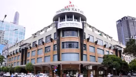 Chính thức phá dỡ thương xá Tax từ sáng nay