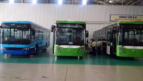 Hà Nội giải trình thông tin buýt nhanh giá 5 tỷ đồng/xe