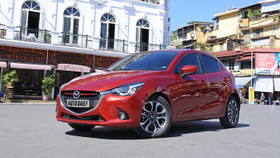 Giá xe Kia, Mazda và Peugeot giảm mạnh trong tháng ‘Ngâu’