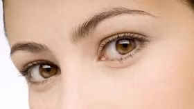 Cẩn trọng với tai nạn trong phẫu thuật cắt mí