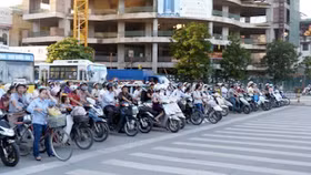 Chuyên gia trái chiều quan điểm về đề xuất cấm xe máy ở Hà Nội