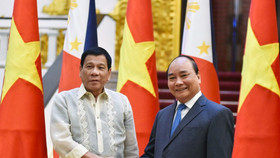 Tổng bí thư, Thủ tướng gặp Tổng thống Philippines Duterte