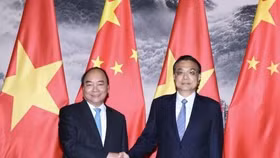 Thủ tướng Nguyễn Xuân Phúc hội đàm với Thủ tướng Trung Quốc Lý Khắc Cường
