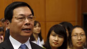 Xem xét cắt các chế độ sau khi kỷ luật Nguyên Bộ trưởng Vũ Huy Hoàng