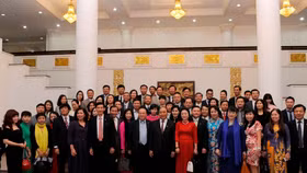 Chào 2017: Nỗ lực vì khát vọng “dân giàu nước mạnh”