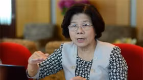 Ung thư và hai câu chuyện về Hoa Sen