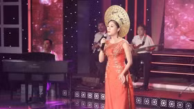 Ca sĩ Thu Trang ra mắt album đầu tay " Tôi bước vào yêu"