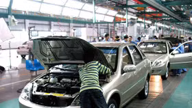 Bảy hãng ô tô Trung Quốc bị cắt trợ cấp bảo vệ môi trường vì gian lận