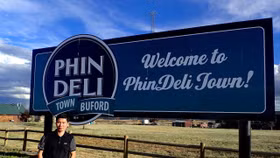 Hai giờ ở Phin Deli