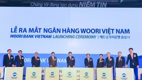 Ra mắt ngân hàng Woori Bank có 100% vốn Hàn Quốc