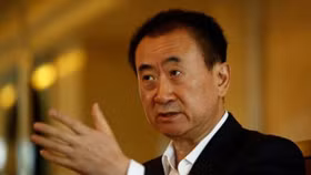 Tỉ phú giàu nhất Trung Quốc lăm le tậu thêm hãng phim lớn Hollywood