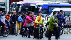 Quảng Ninh: Đóng cửa 15 cơ sở "chỉ đón khách Trung Quốc"