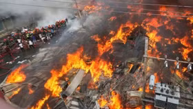 Cháy lớn tại một khu chợ bình dân ở thủ đô Bangladesh