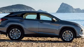 Lexus tăng giá 5 mẫu xe tại Việt Nam