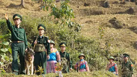 Phát động cuộc thi ảnh nghệ thuật "Tự hào một dải biên cương"