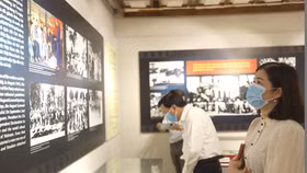 Triển lãm chuyên đề ''Cách mạng Tháng Tám - Mốc son lịch sử'' mở cửa đón khách đến 30/9