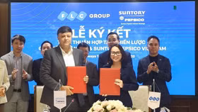 Tập đoàn FLC và Suntory PepsiCo Vietnam ký kết hợp tác chiến lược