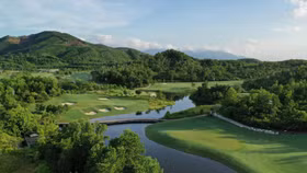 Điều gì đặc biệt ở sân golf Việt Nam 5 năm liên tiếp giữ danh hiệu "Sân golf hàng đầu châu Á"?