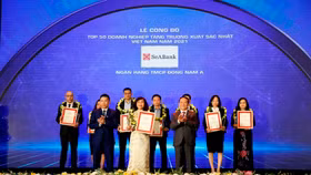 SeABank được vinh danh Top 50 doanh nghiệp tăng trưởng xuất sắc nhất Việt Nam