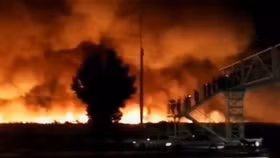 Nghi vấn tình báo Israel gây cháy nổ lớn tại thành phố công nghiệp Iran