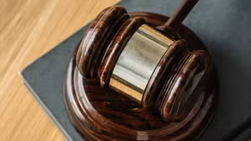 Chây ì nộp thuế Công ty Thế Kỷ Mới, Công ty Thắng Long bị dừng làm thủ tục hải quan