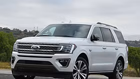 Cần gạt nước bị lỗi, Ford triệu hồi hơn 600.000 xe bán tải, xe SUV