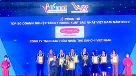 Dai ichi Life Việt Nam được vinh danh "Top 50 DN tăng trưởng xuất sắc nhất VN"