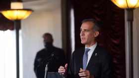 Mỹ: Thị trưởng Los Angeles từ chối làm việc trong đội ngũ của ông Joe Biden